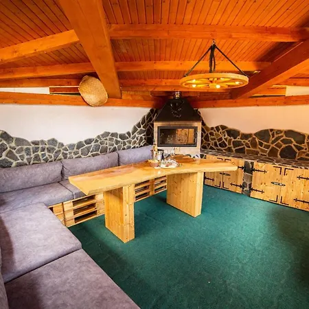 Ferrata Dağ evi